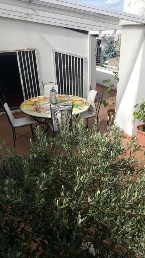 Apartamento Amala, Luxury Pool Loft San Nicola La Strada Exterior foto